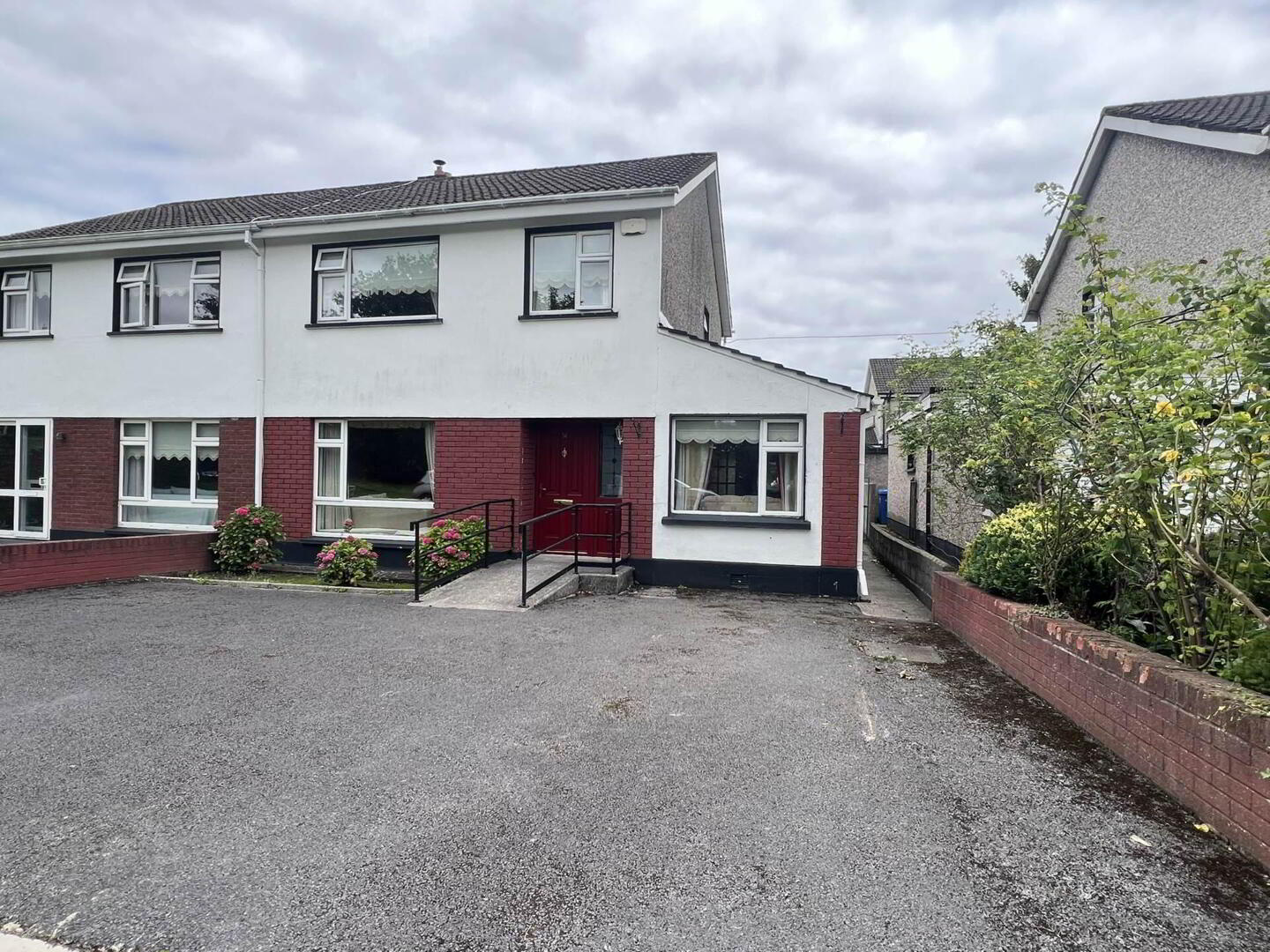 property description image