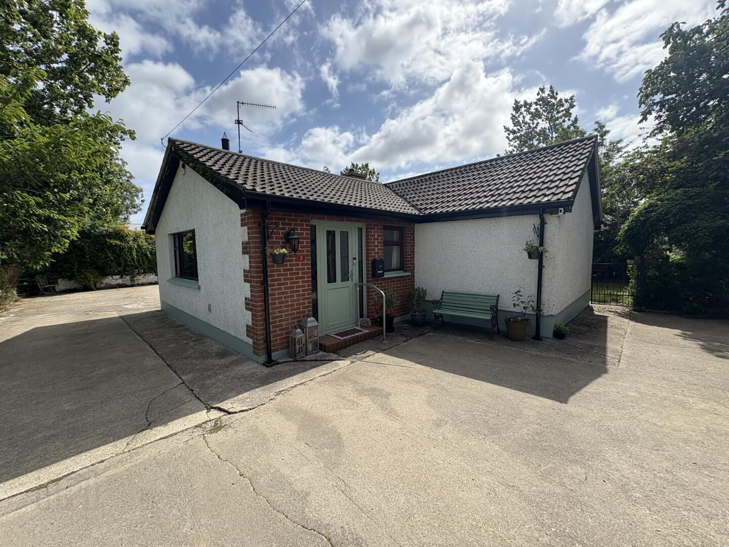 9 Moor Road 14 of 14