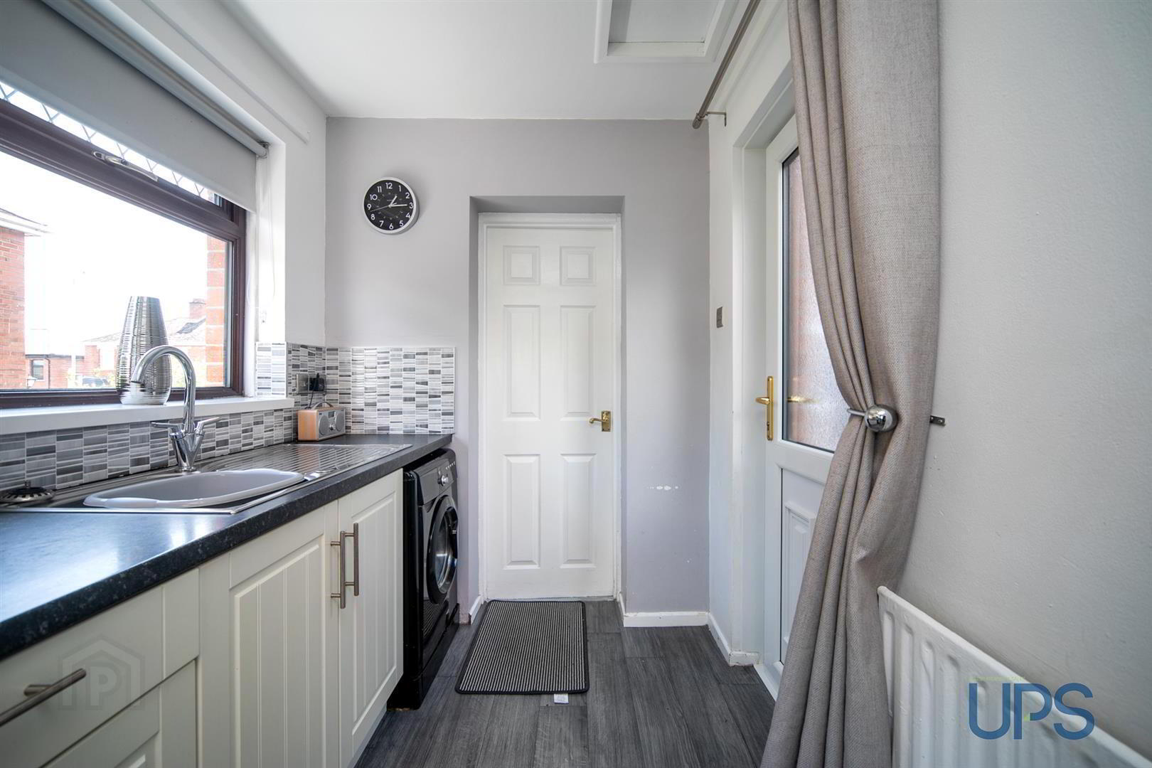 37 Andersonstown Park 9 of 29