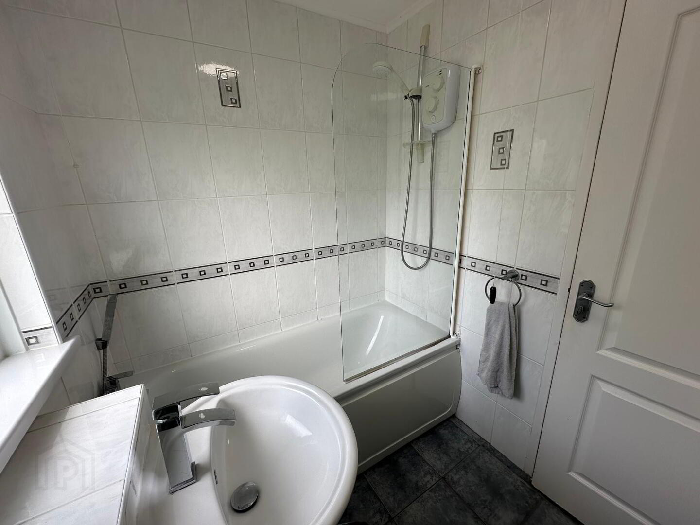 144 Doagh Road 9 of 17