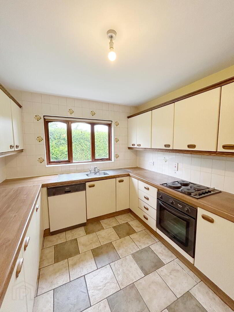 16 Knocksilla Grove 8 of 33