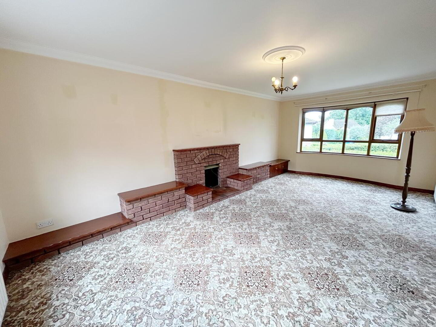 16 Knocksilla Grove 4 of 33