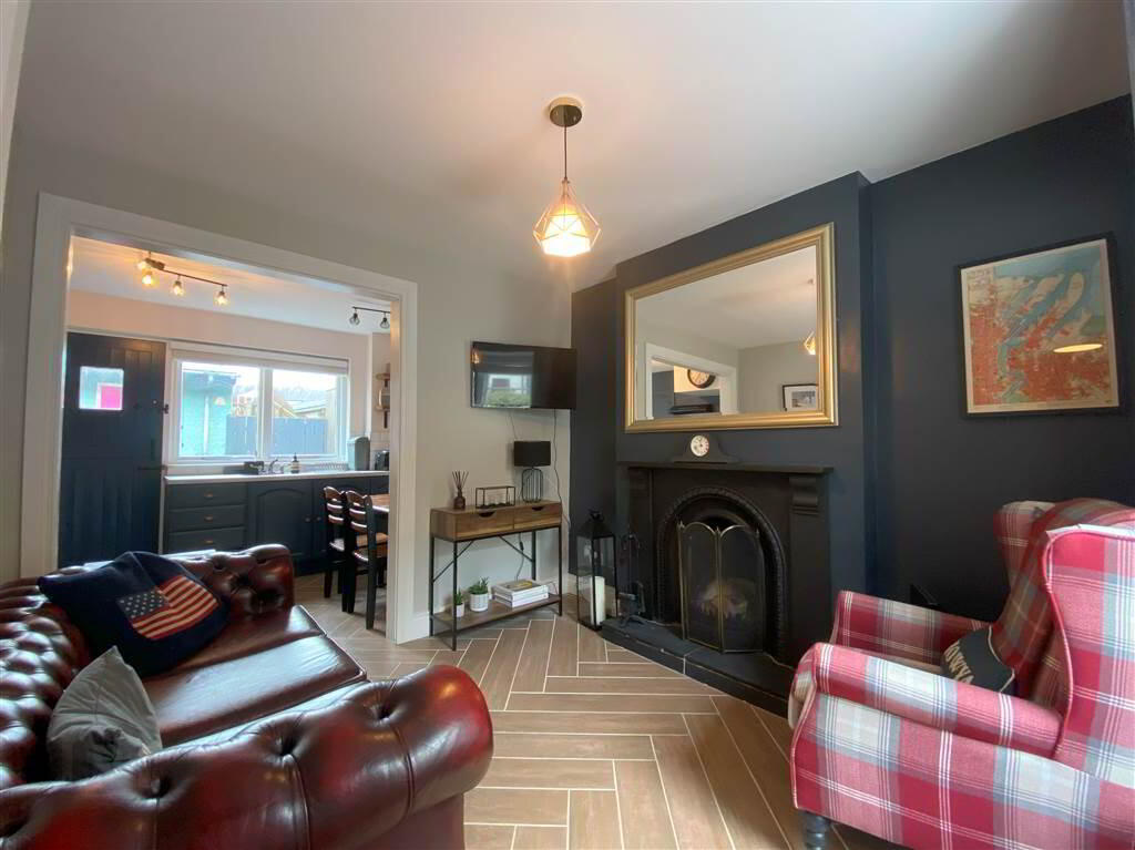 21 Plantation Street 4 of 11