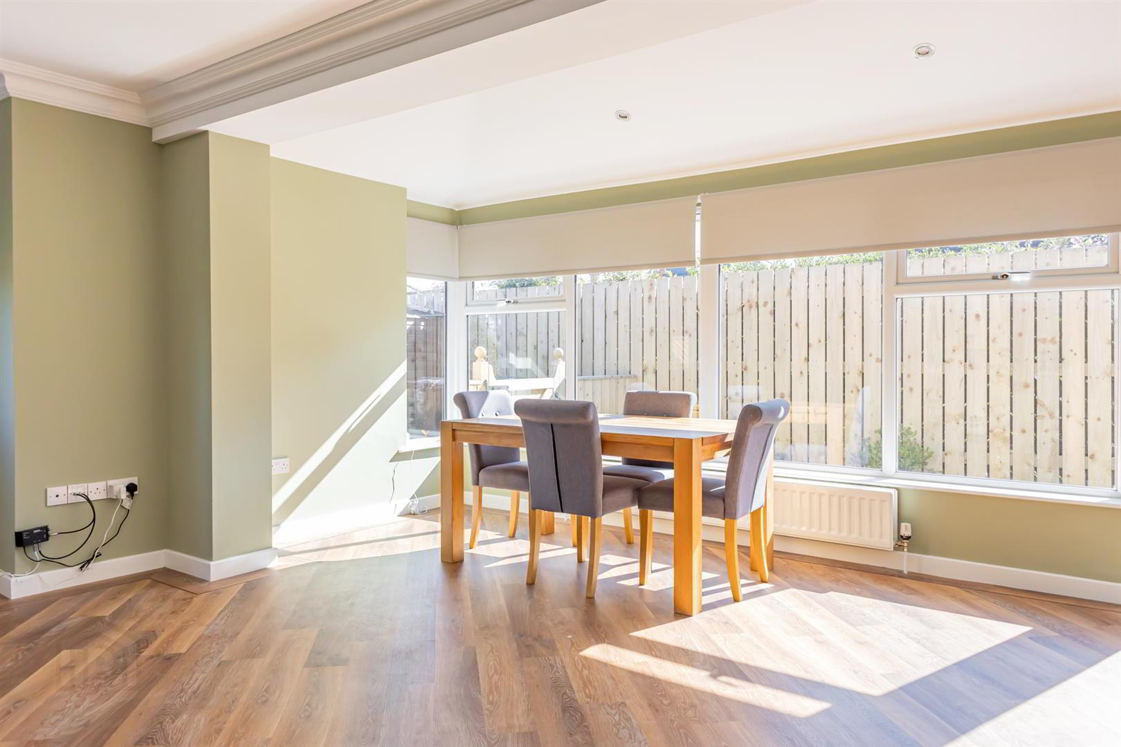 1b Sandhurst Park 7 of 18
