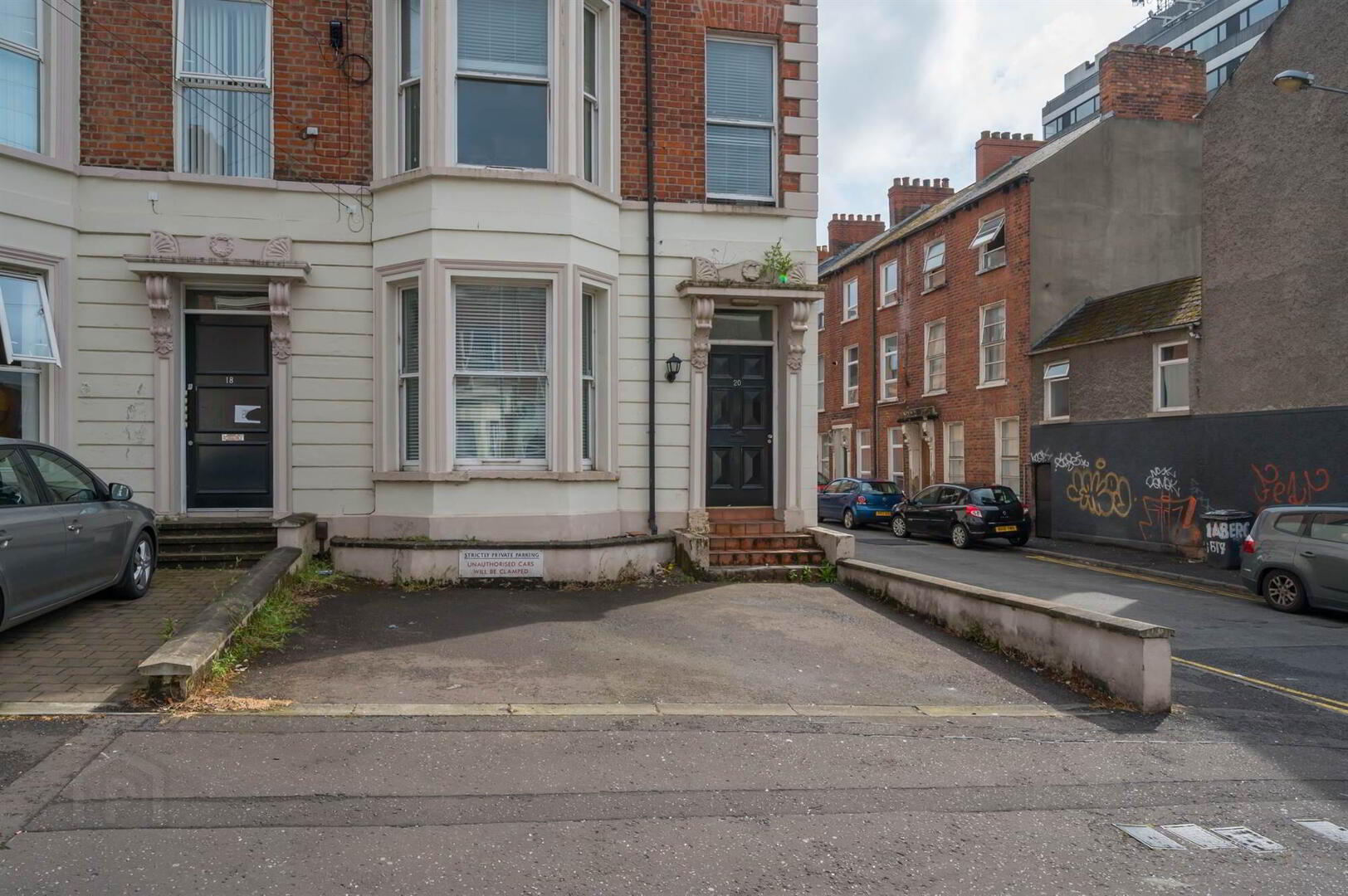 1, 20 Claremont Street 3 of 18