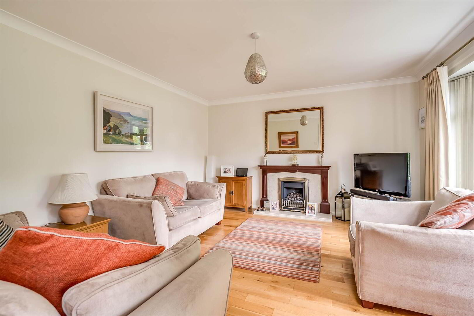 69 Oakhurst Avenue 7 of 35