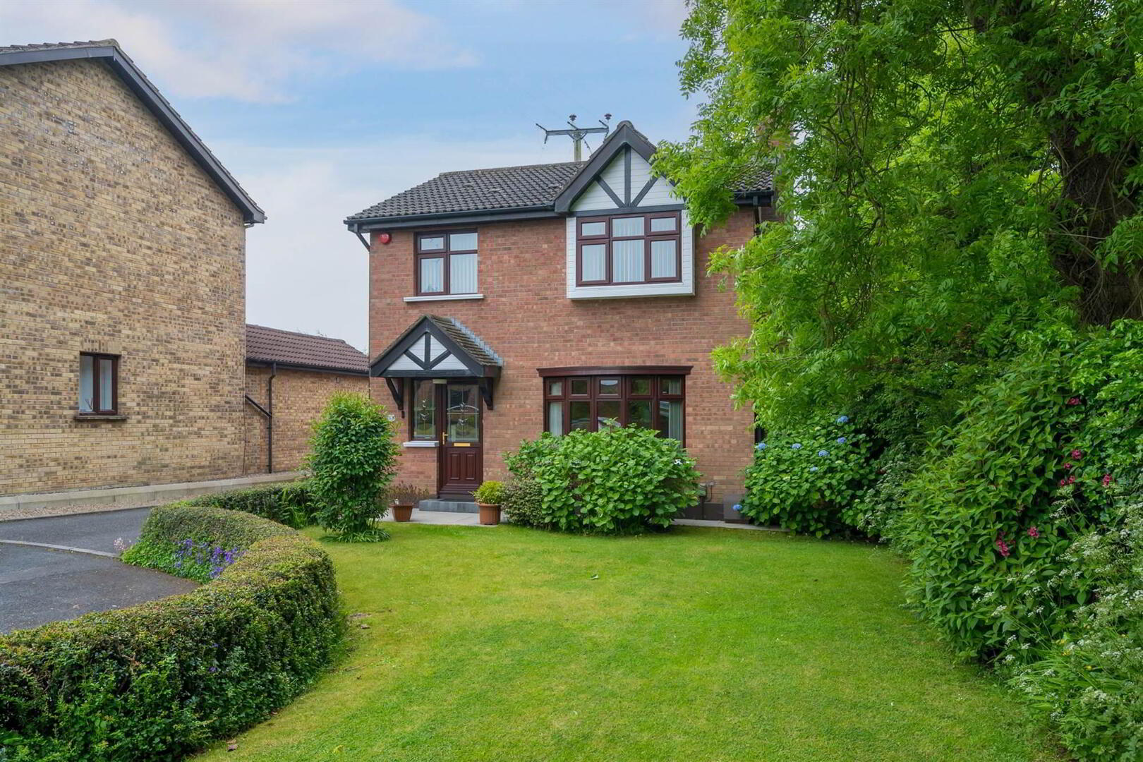 69 Oakhurst Avenue 4 of 35