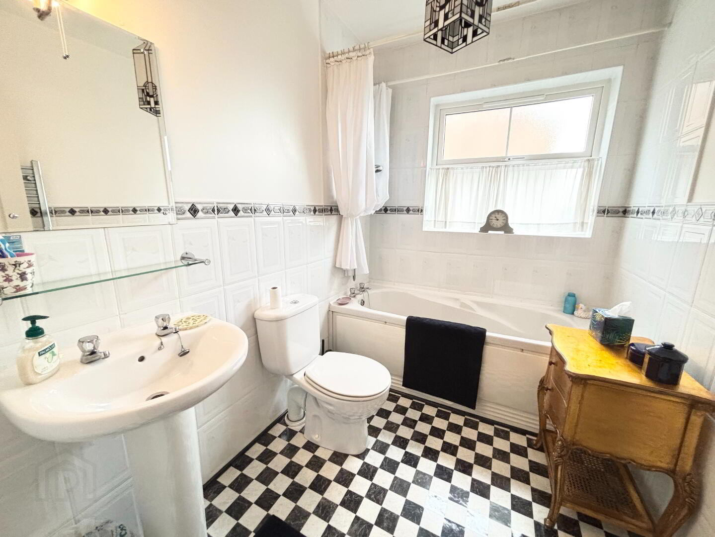 15 Fenaghy Heights 20 of 26