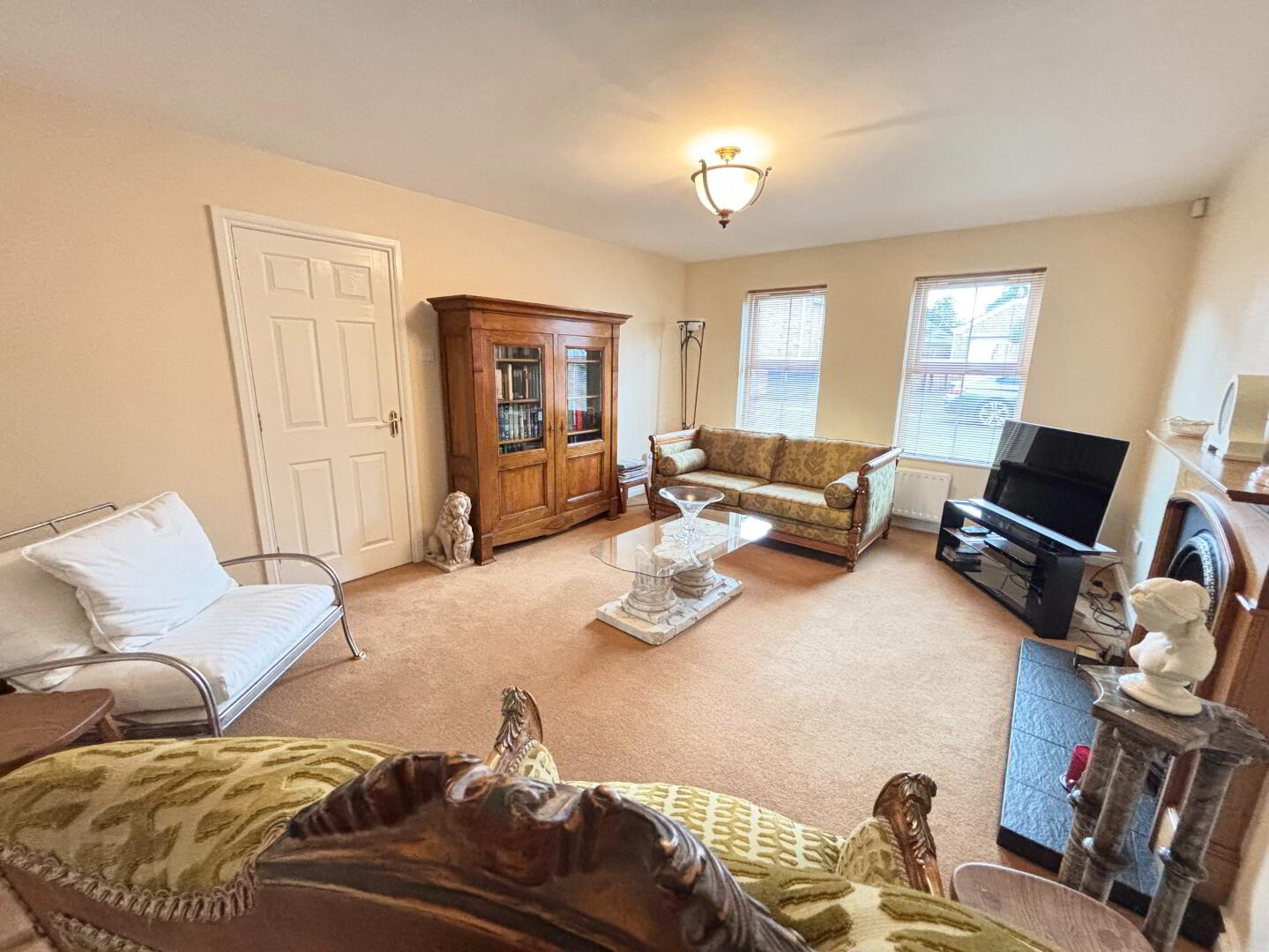 15 Fenaghy Heights 5 of 26