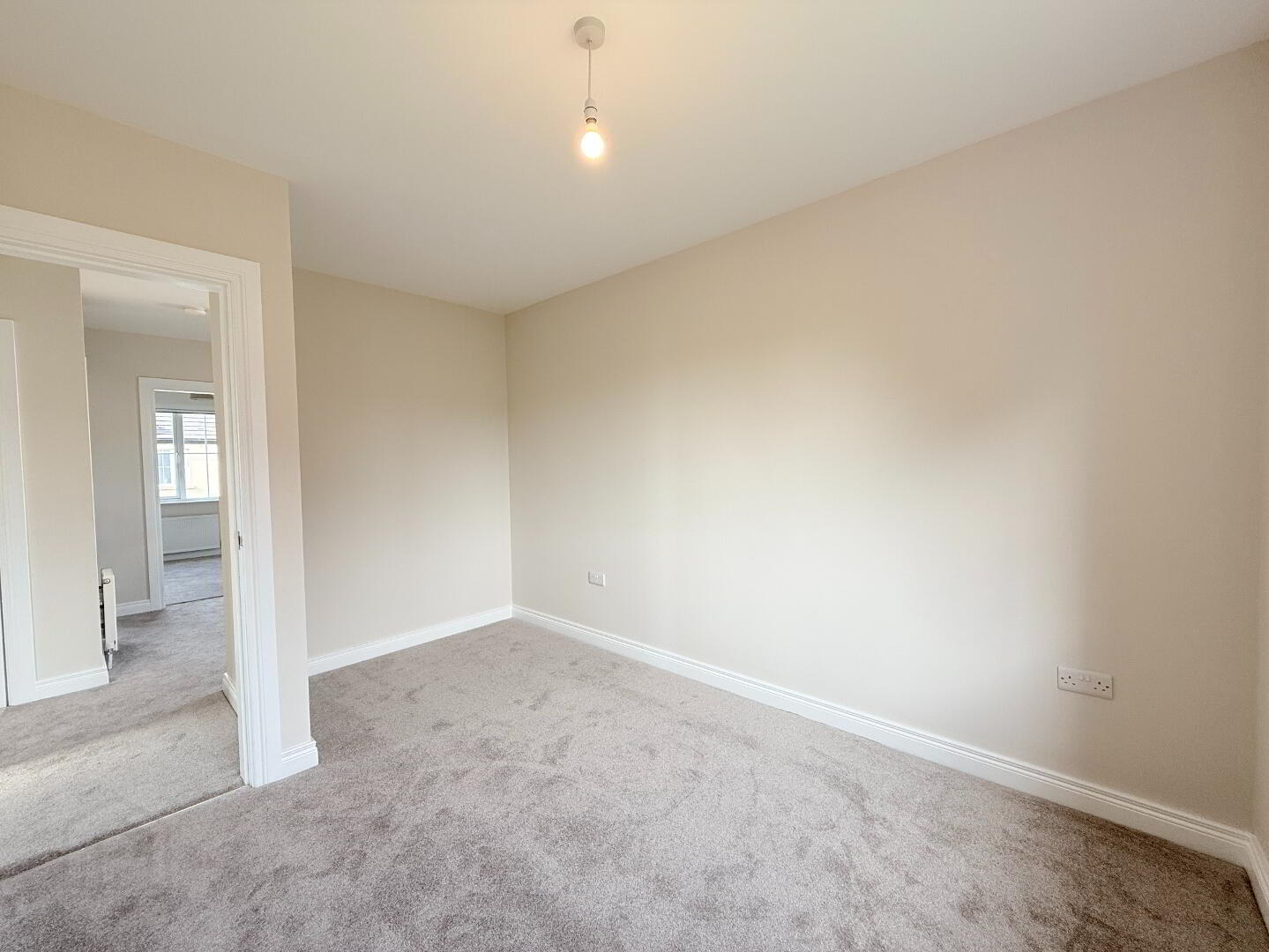 53 Foxfield Park 27 of 36