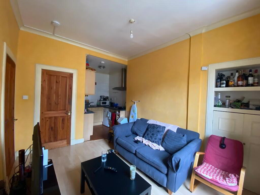 23 Wardlaw Place 2 of 6