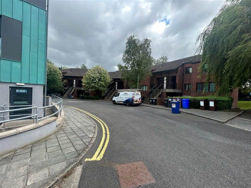7a Stranmillis Court 1 of 9