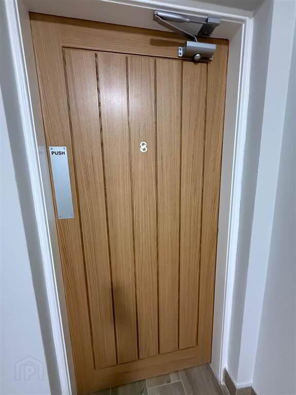 Apartment 8 Slieve Gullion Court 1 of 7