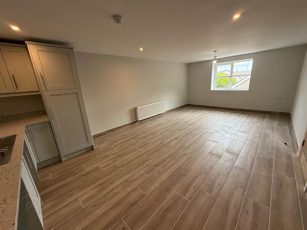 Apartment 8 Slieve Gullion Court 4 of 7