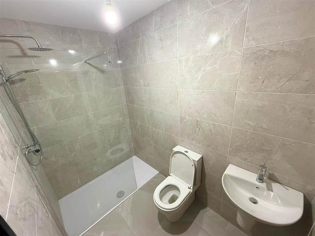 Luxury Apartments 7 of 10