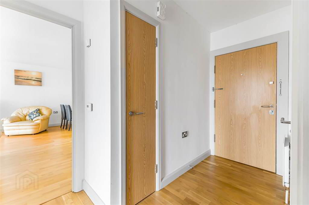 Apt 27 The Oar Building, 31 Annadale Crescent 9 of 21