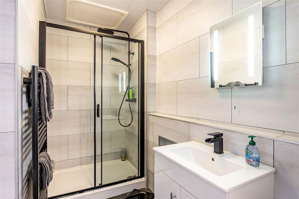 Apt 27 The Oar Building, 31 Annadale Crescent 15 of 21