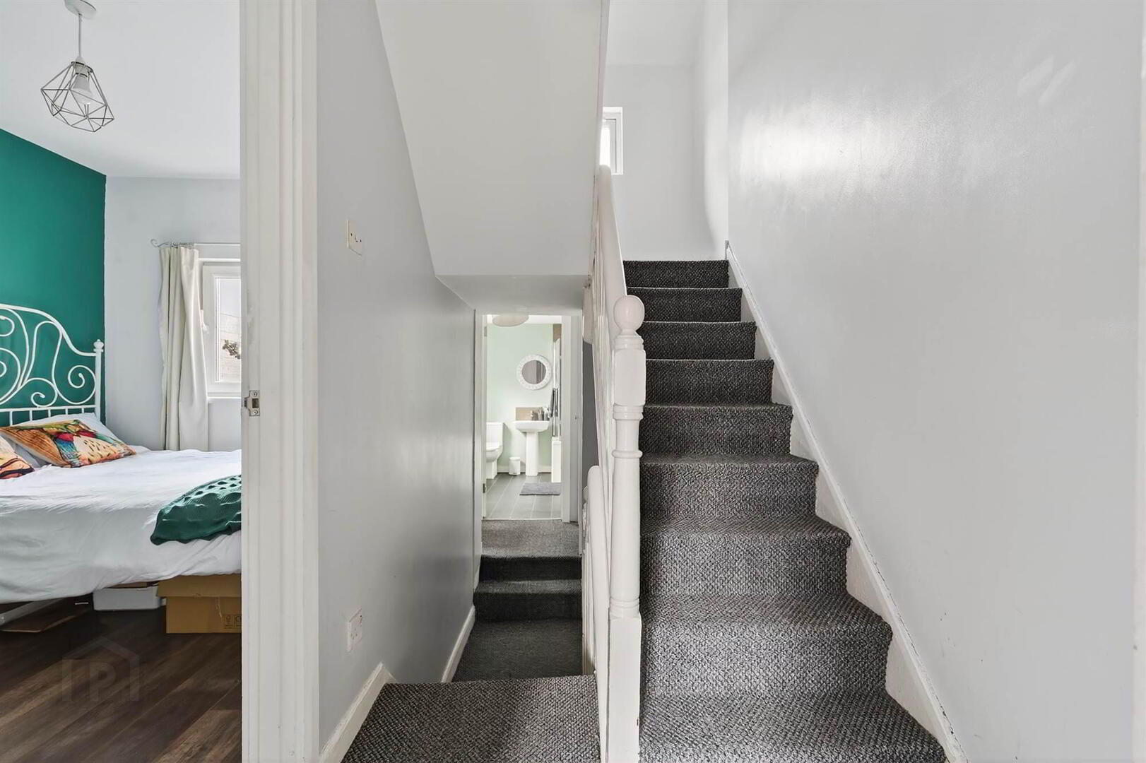 15 Hillview Avenue 17 of 18