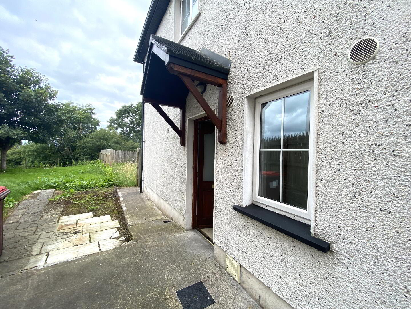 28 Cresent Hill 2 of 8