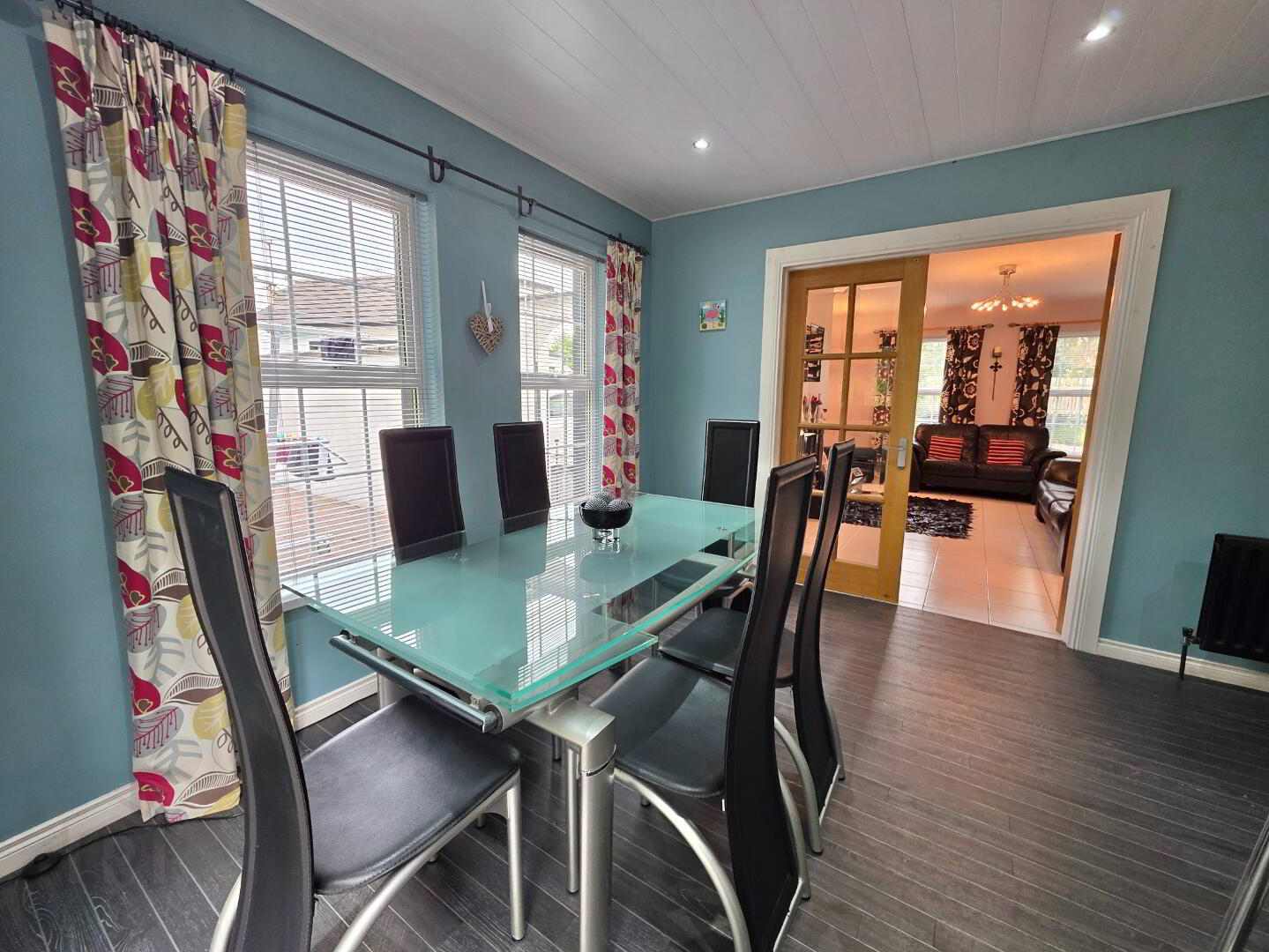 12 Manor Court 10 of 47