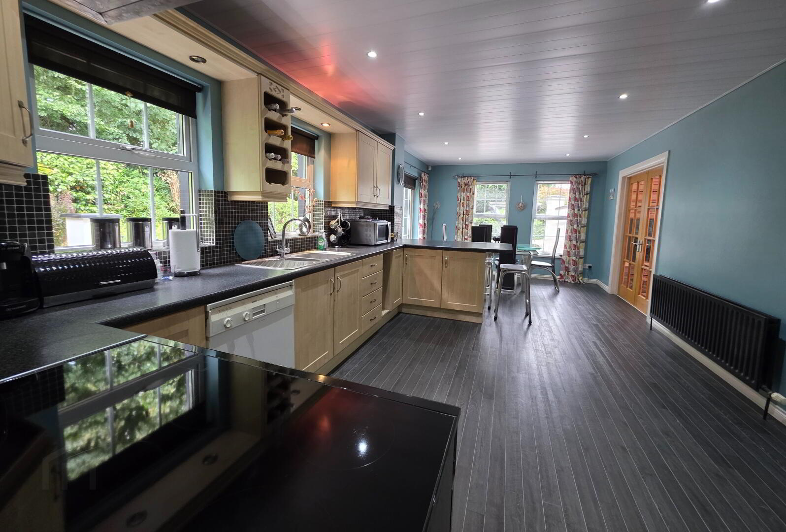 12 Manor Court 14 of 47