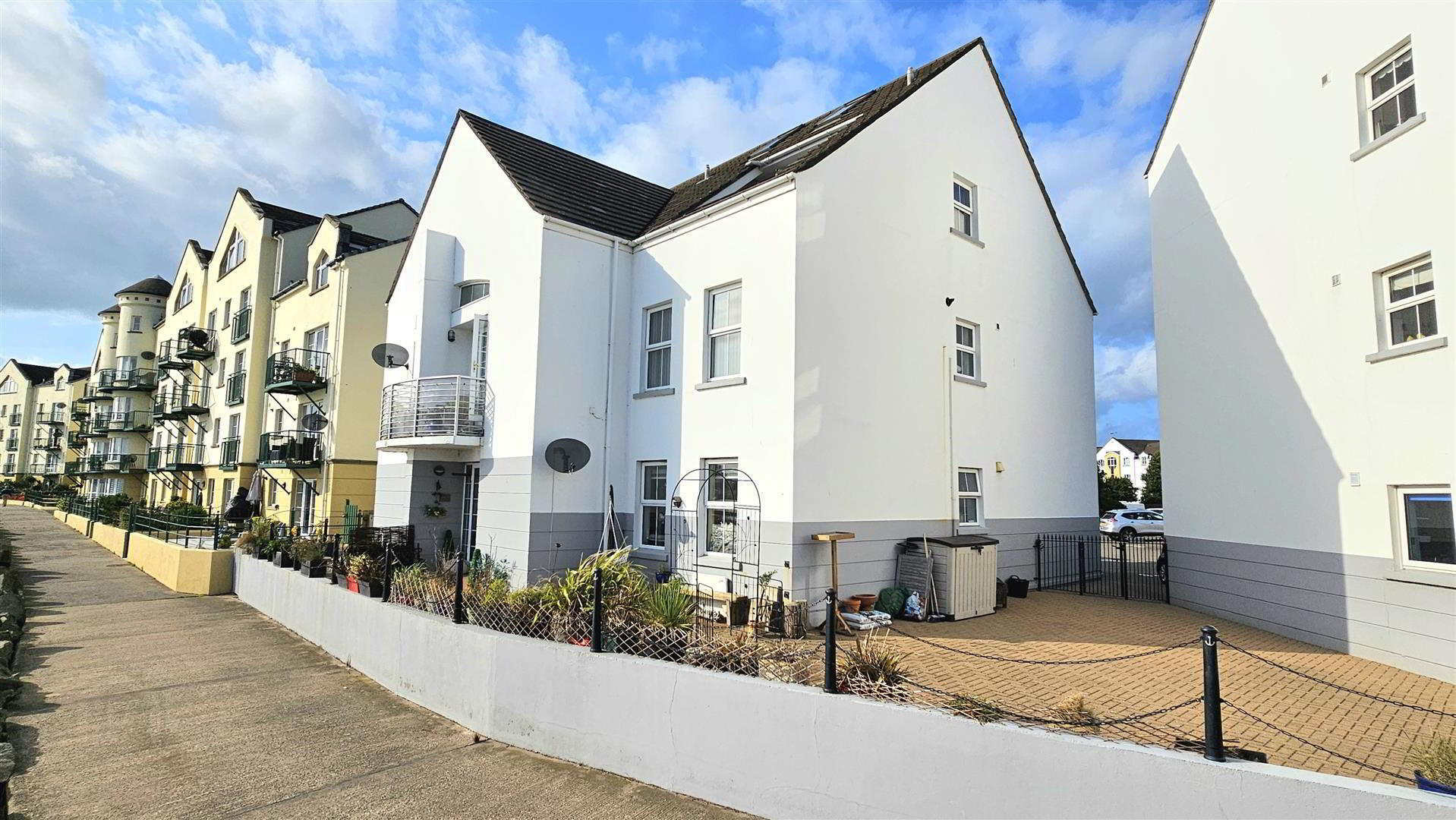 property description image