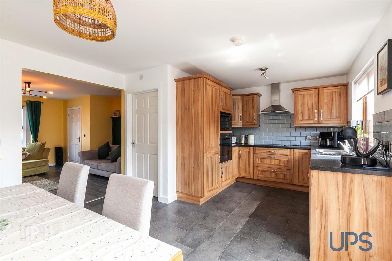 6 Killultagh Avenue 7 of 27