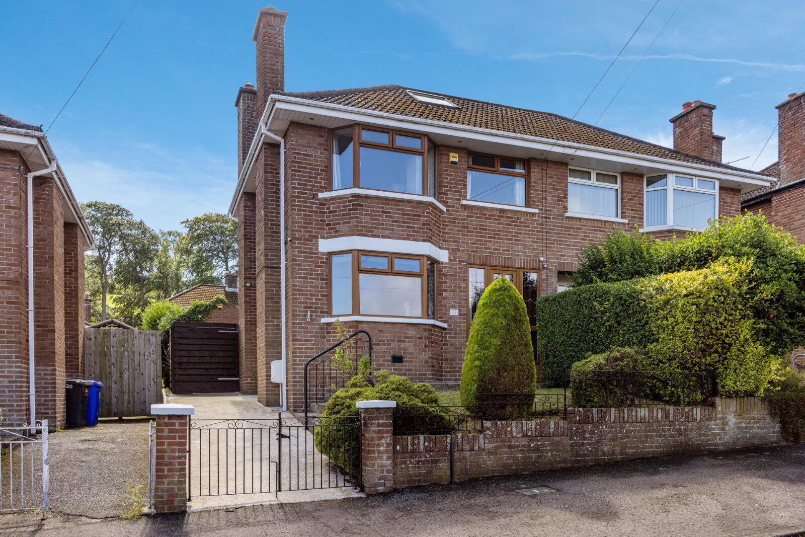 22 Beechgrove Gardens 1 of 16