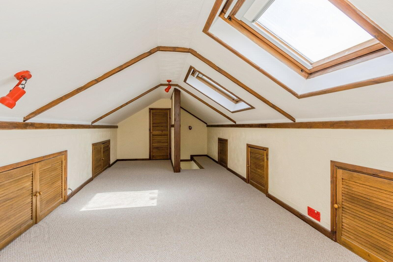 10 Adlon Gardens 9 of 12