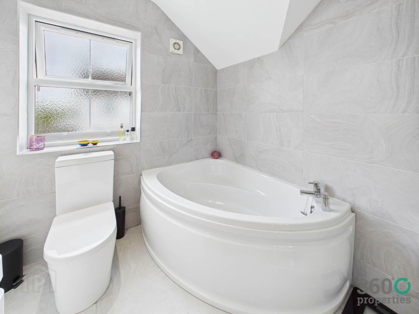 9 Craigagh Grove 18 of 34
