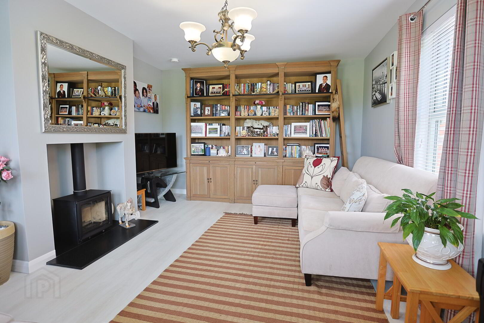 42 Blackthorn Manor 13 of 85