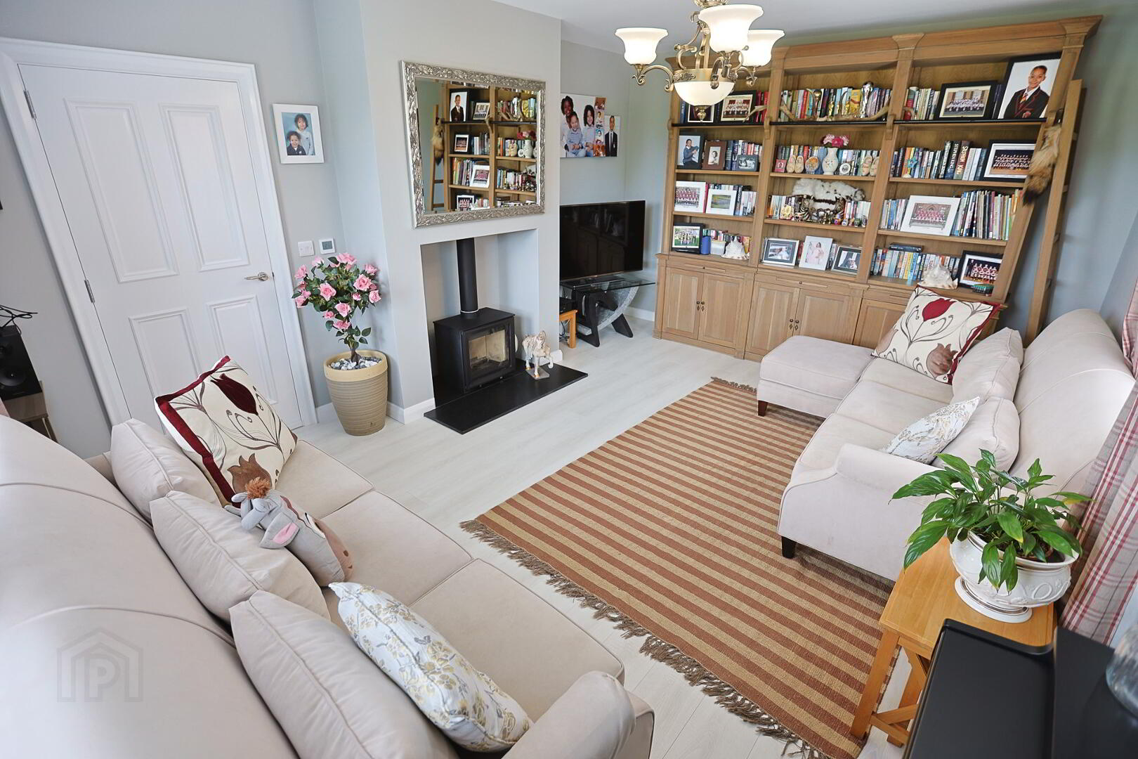 42 Blackthorn Manor 14 of 85