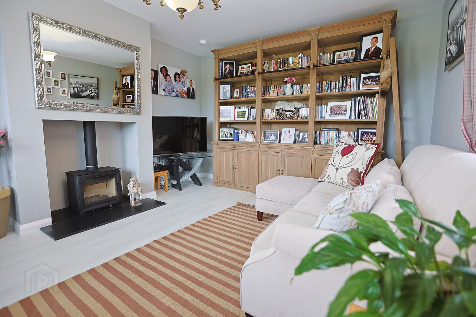 42 Blackthorn Manor 15 of 85