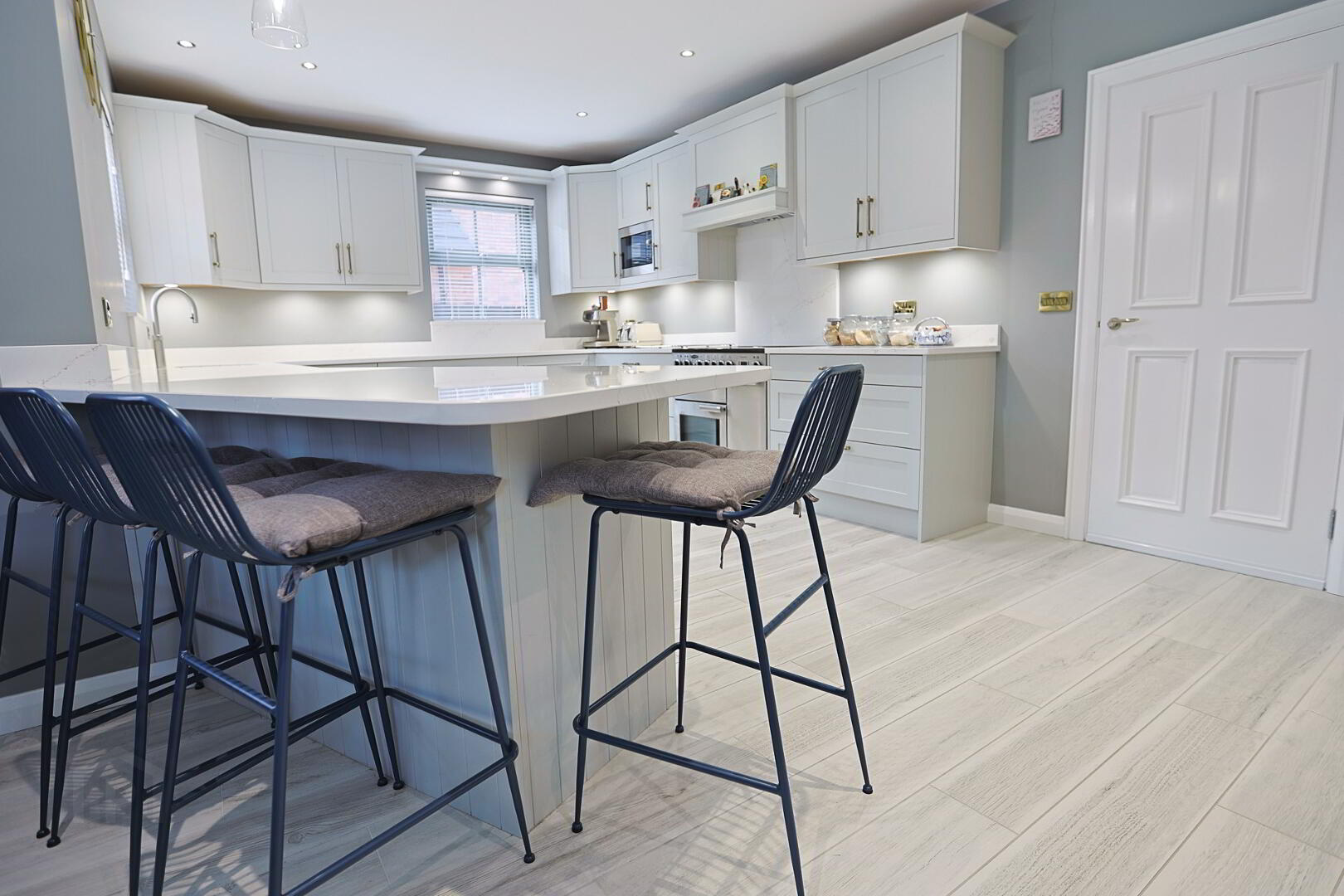 42 Blackthorn Manor 26 of 85