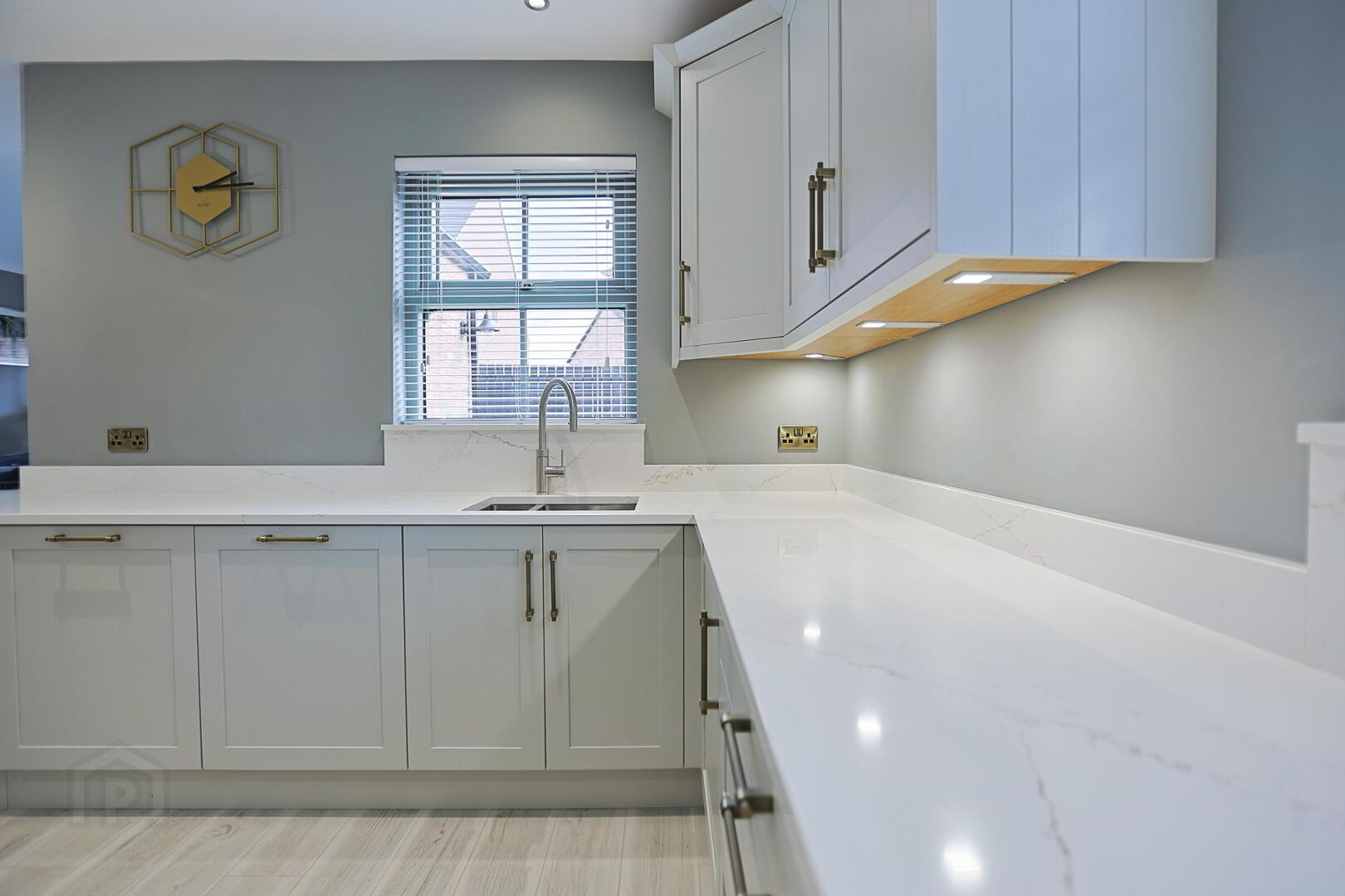 42 Blackthorn Manor 28 of 85
