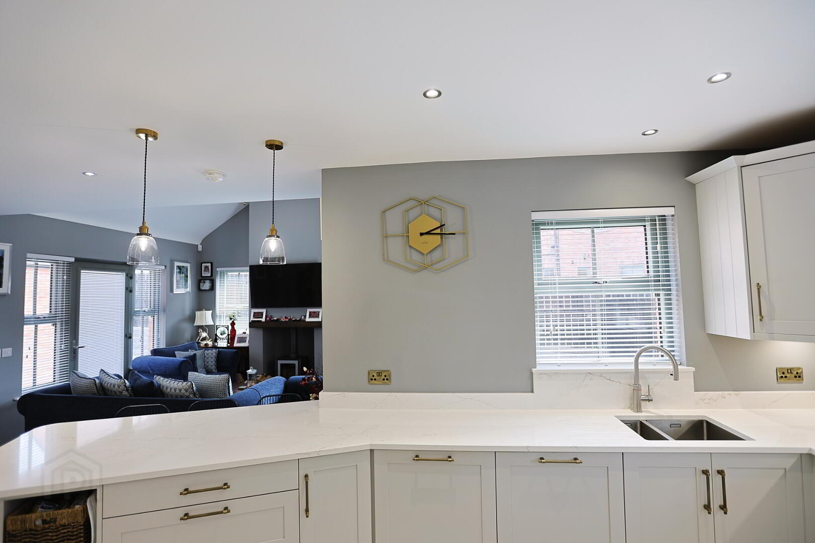 42 Blackthorn Manor 30 of 85