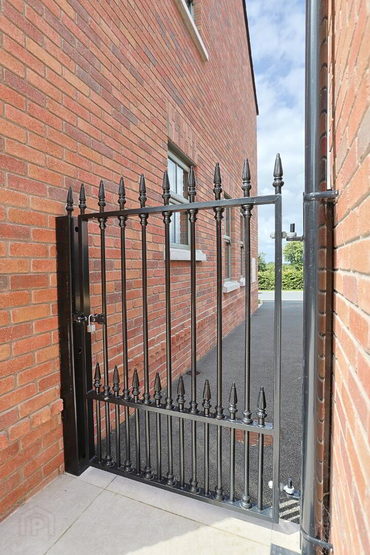 42 Blackthorn Manor 80 of 85