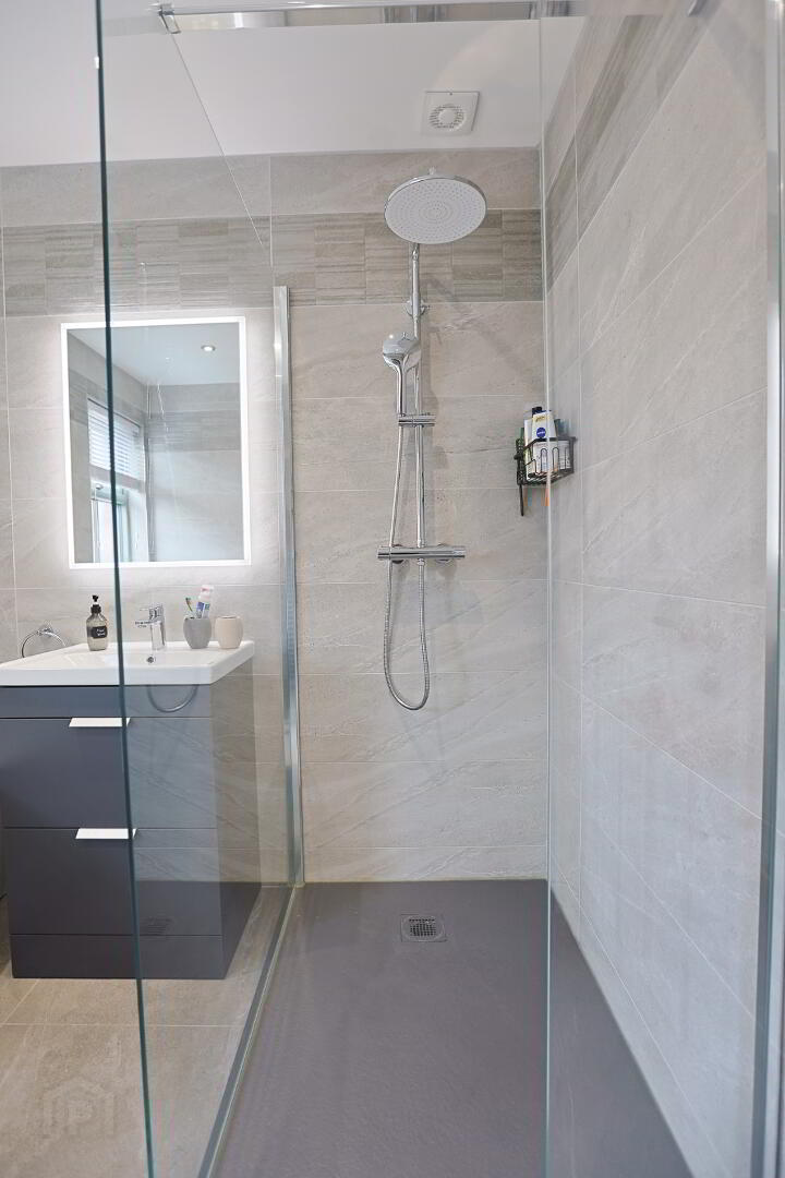 42 Blackthorn Manor 70 of 85