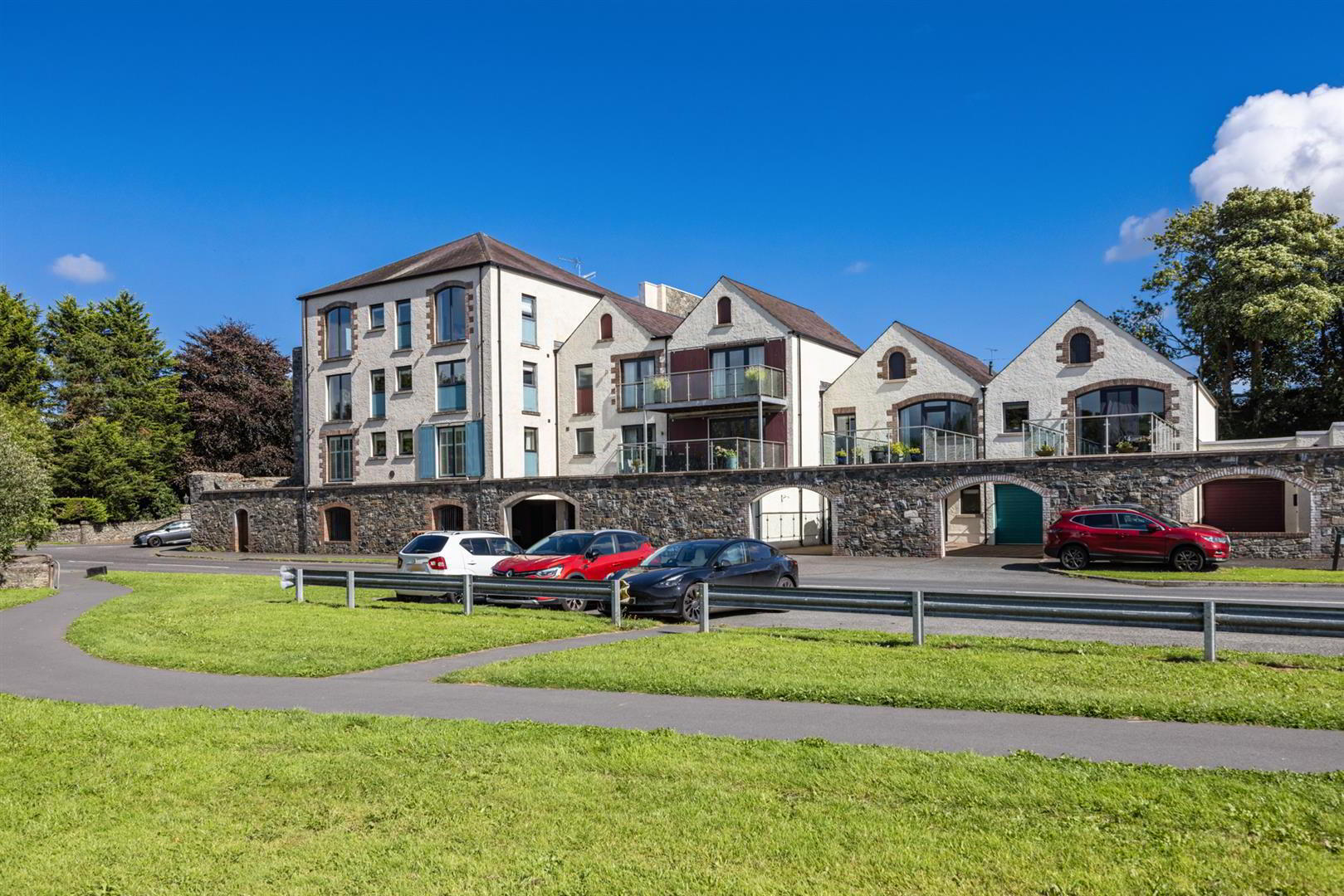 Apt 6, Quoile Quay 1 of 25