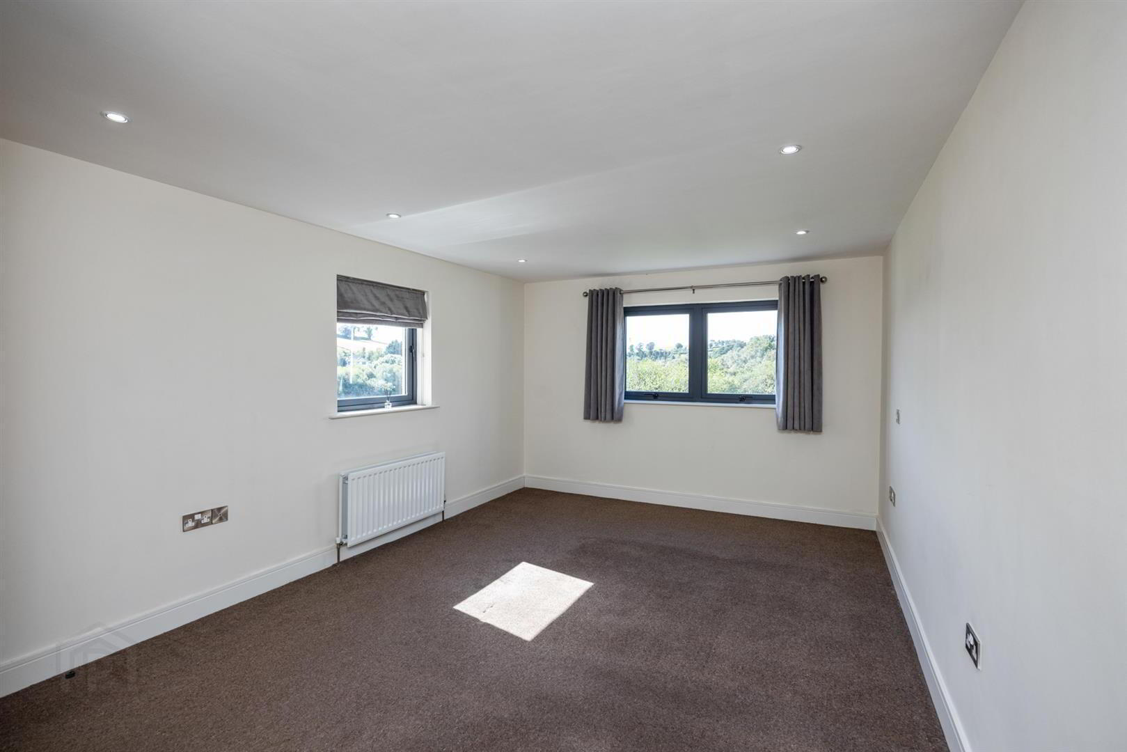 Apt 6, Quoile Quay 13 of 25