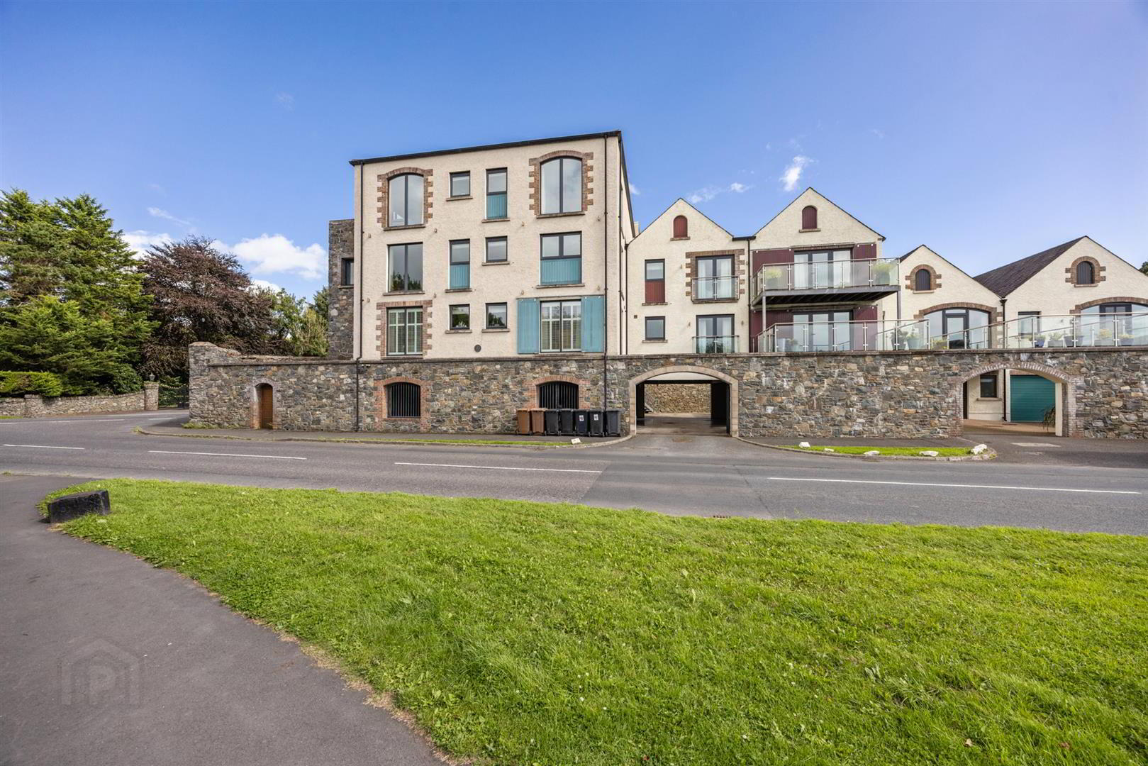 Apt 6, Quoile Quay 25 of 25