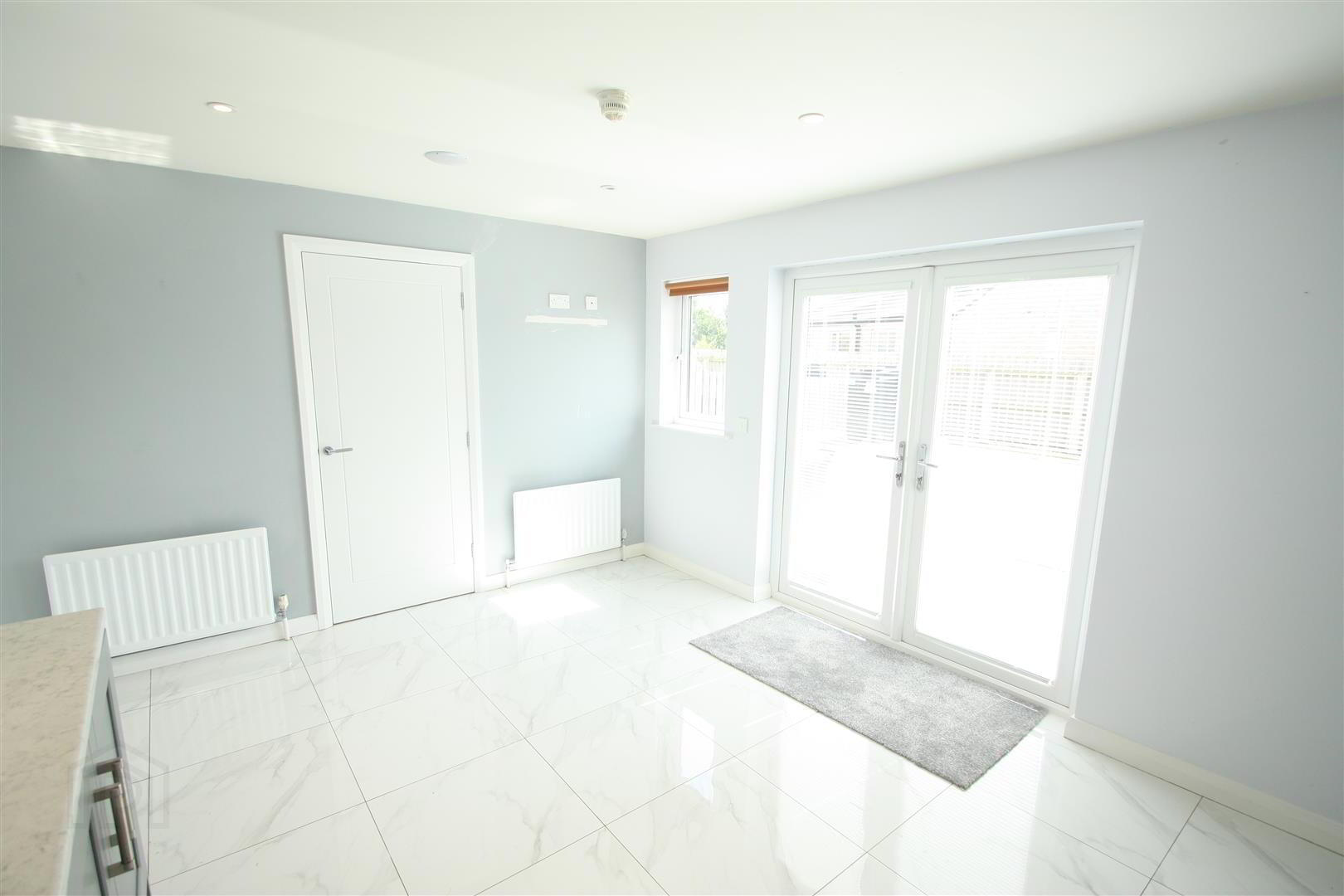 67 Millbank Grove 10 of 28