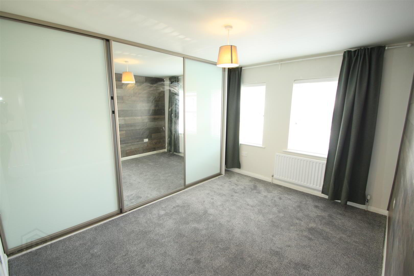 67 Millbank Grove 14 of 28