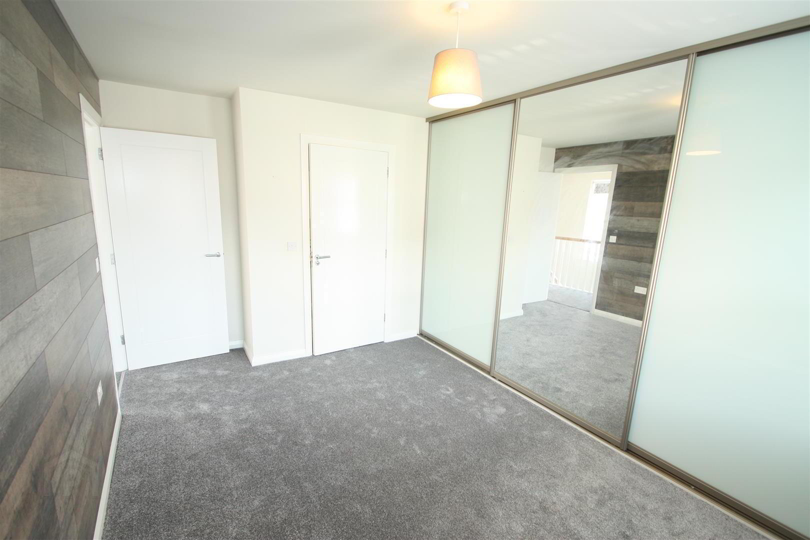 67 Millbank Grove 15 of 28