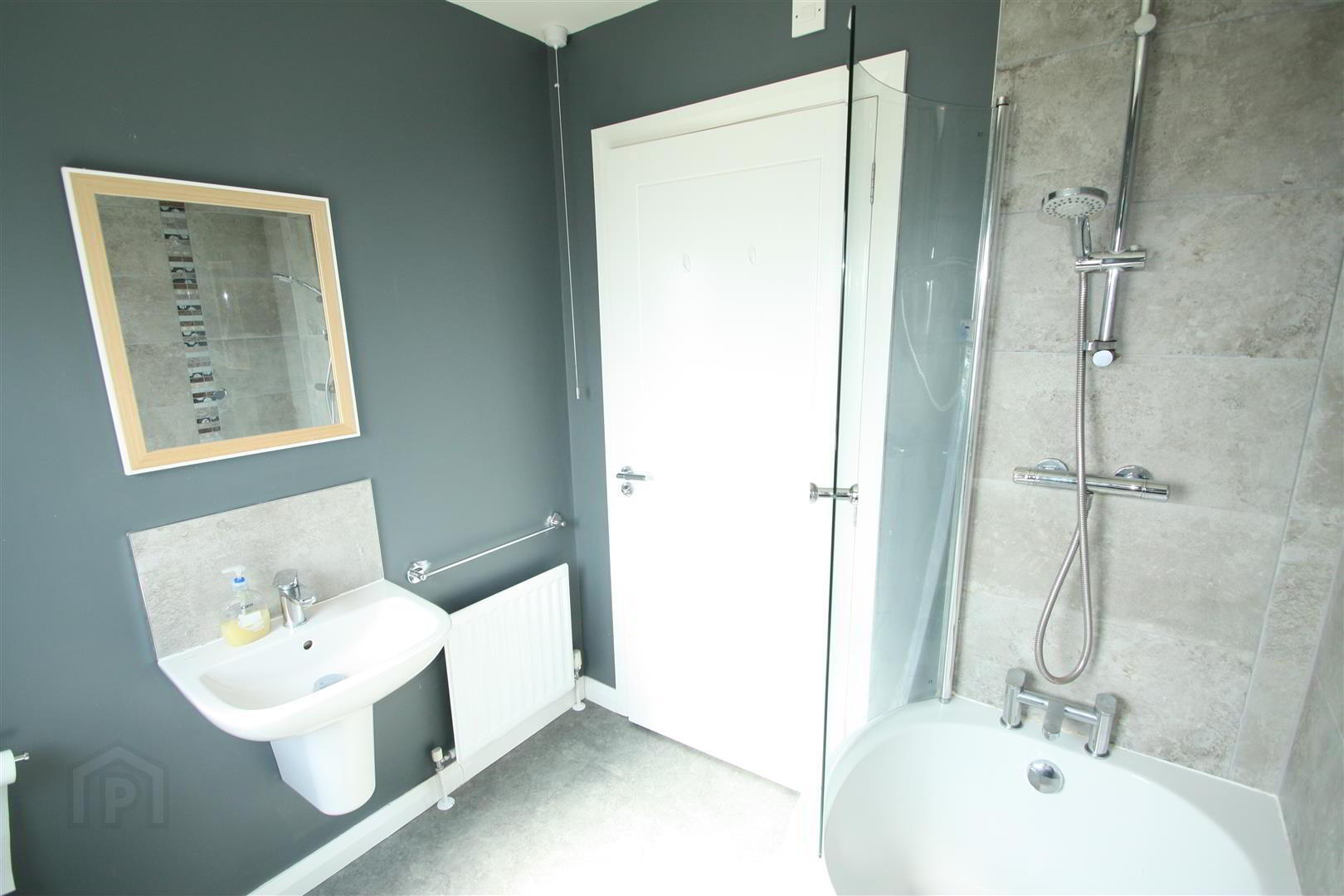 67 Millbank Grove 22 of 28