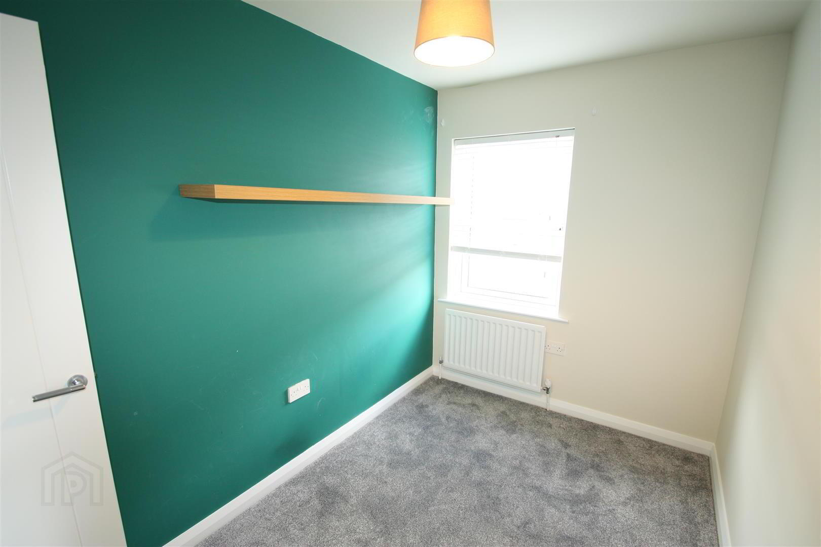 67 Millbank Grove 23 of 28