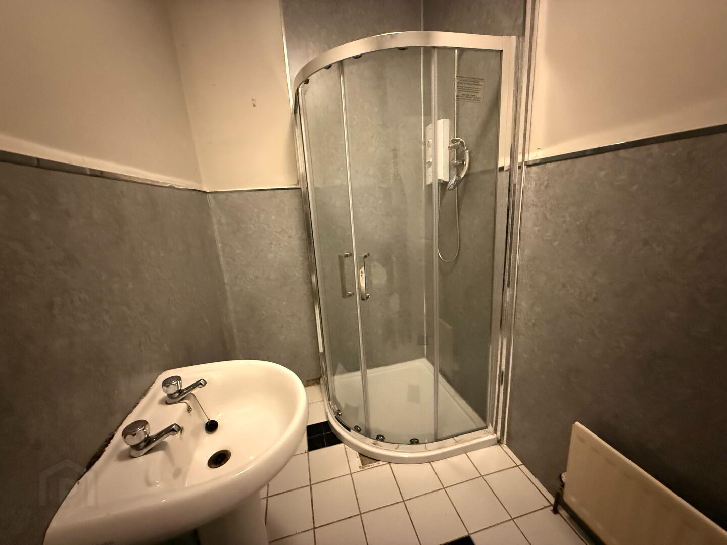 Unit 1, 16 Belgravia Avenue 6 of 7