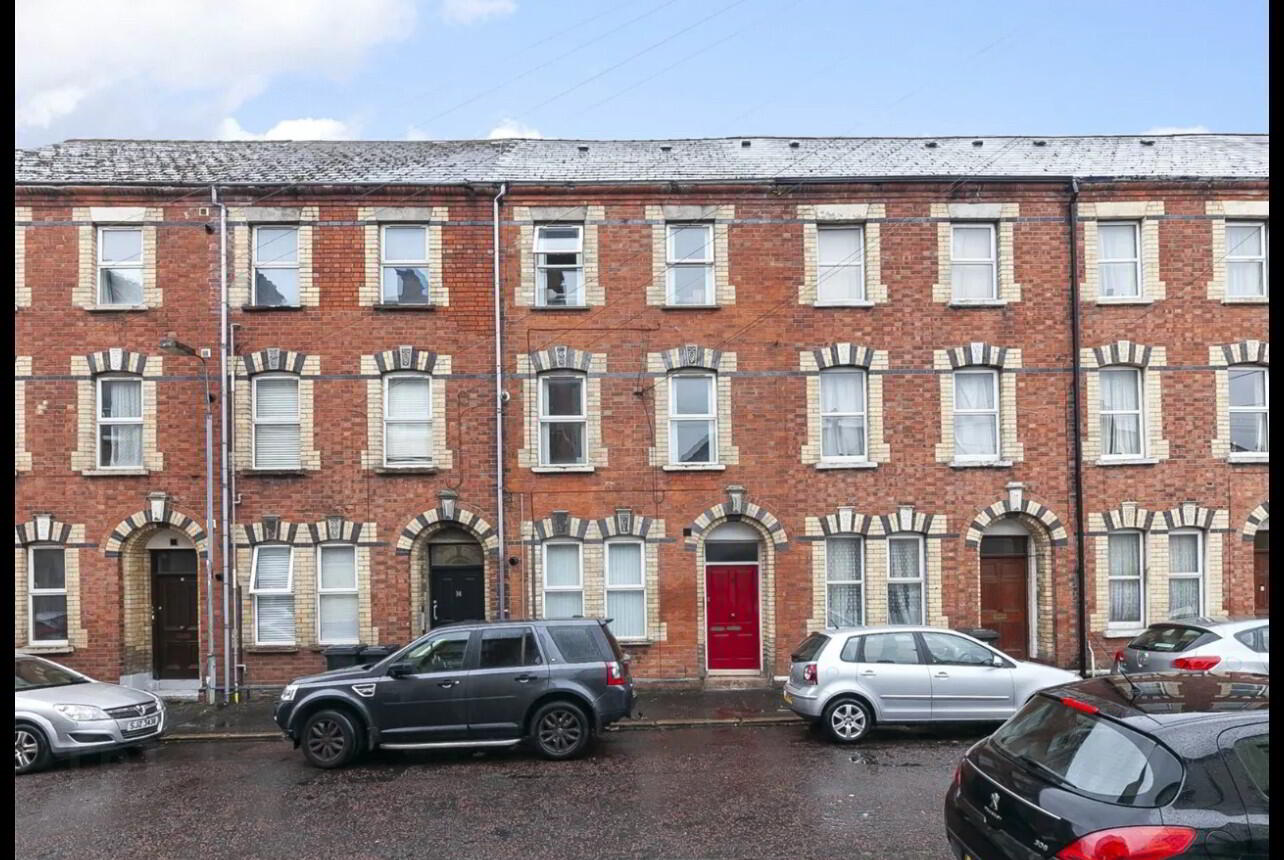 Unit 1, 16 Belgravia Avenue 1 of 7