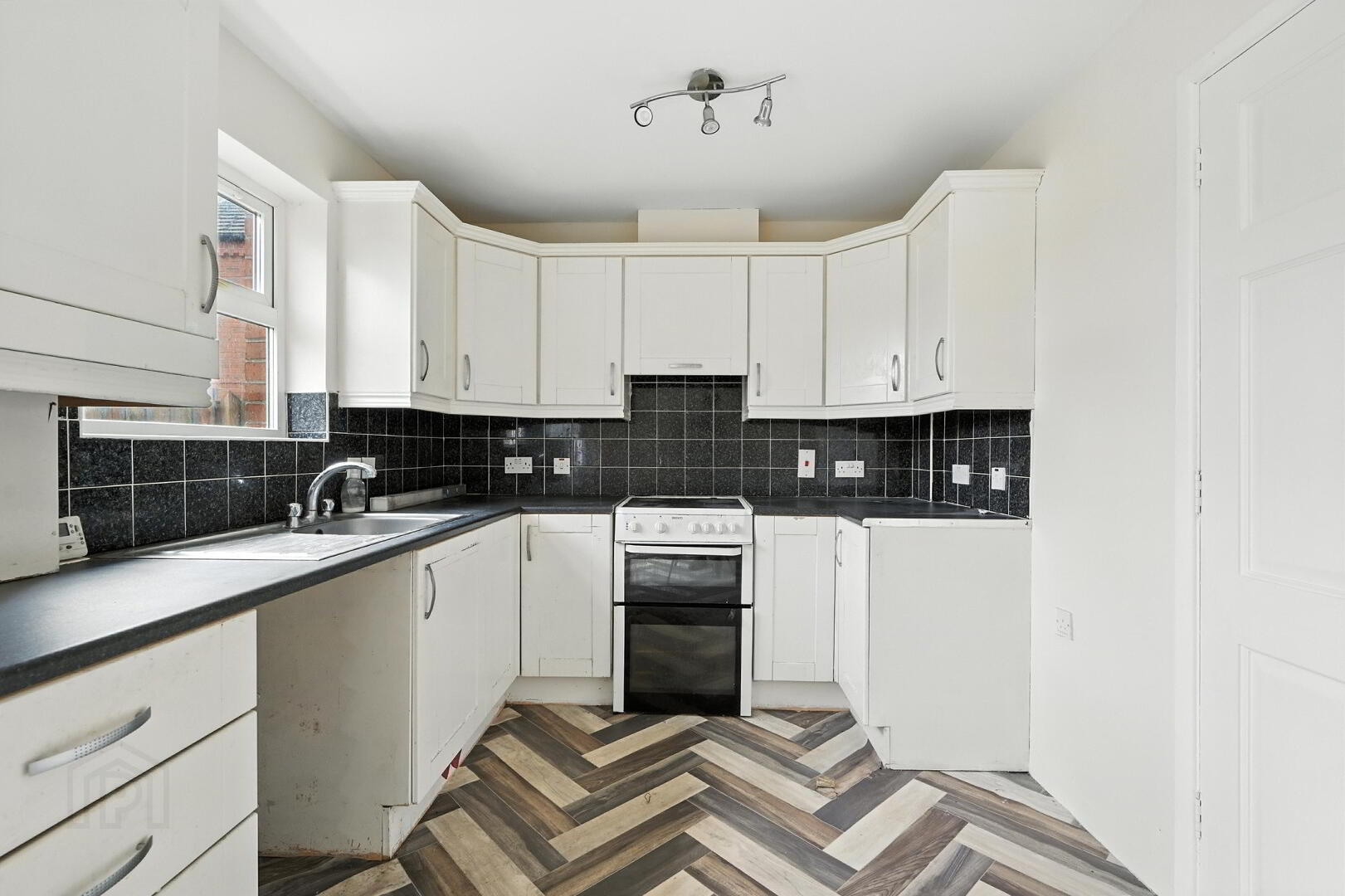 137 Snugville Street 3 of 18