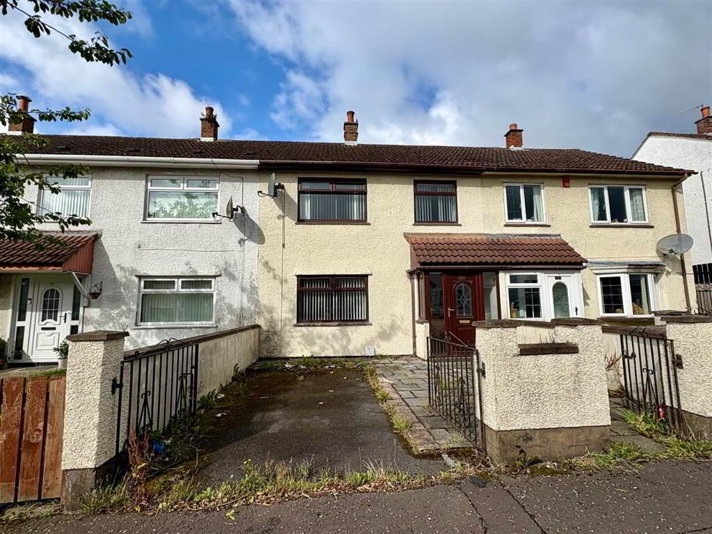 38 Pinewood Avenue 1 of 9